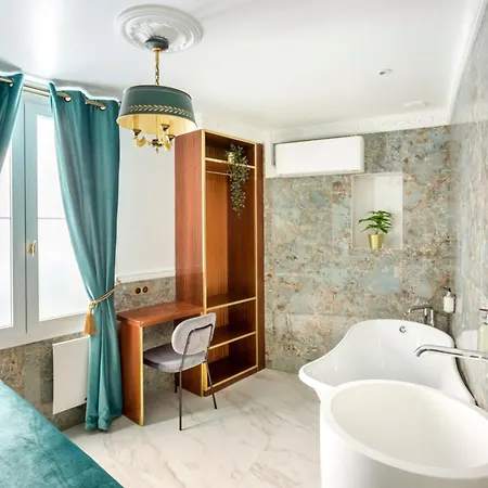 Luxury 4 Bedrooms 4 Bathrooms In Le Marais Paris